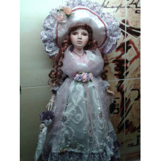 Кукла фарфоровая коллекционная Вероника с  зонтиком